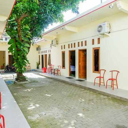 Reddoorz @ Umbul Ponggok Waterpark Klaten Exterior foto
